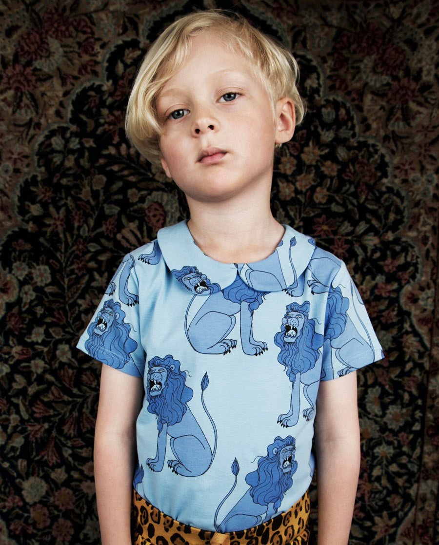 Roarrr... die barocken Marmor-Löwen auf der Isola Bella waren Inspiration für dieses goldige T-Shirt von Mini Rodini für SS17