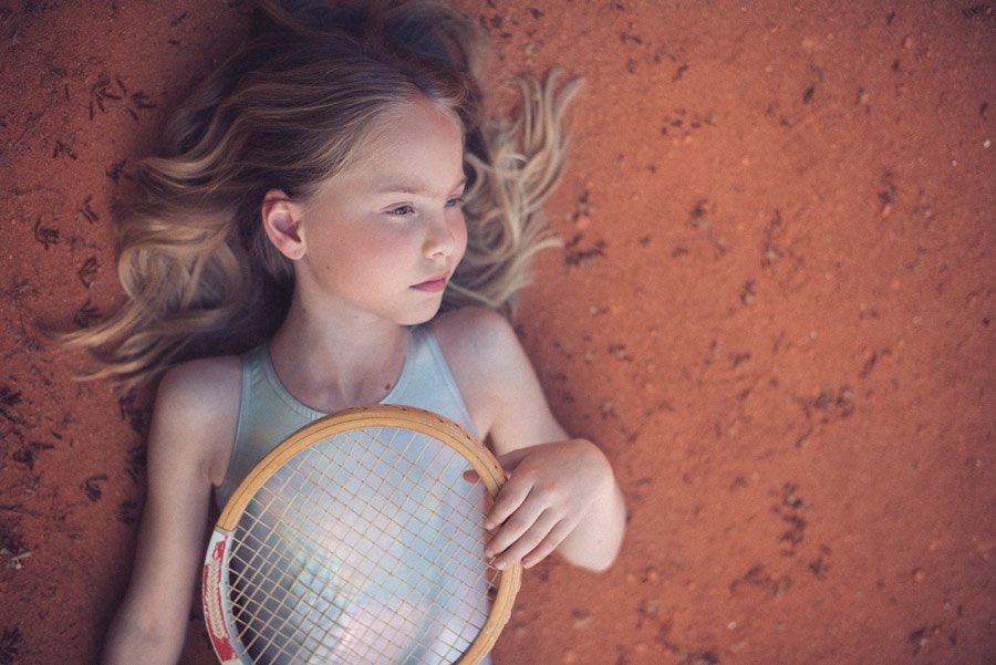 Stylisch bis zum letzten Satz! Für SS17 setzt das Kidswear-Label Andorine auf urbane Athleisure Mode und ganz viel Metallic