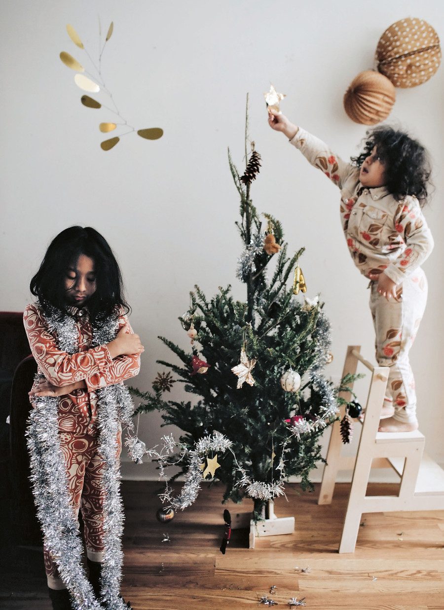 O Tannenbaum! Dieses Jahr darf es so richtig funkeln und glitzern © playfulmodernkids/Knesebeck Verlag