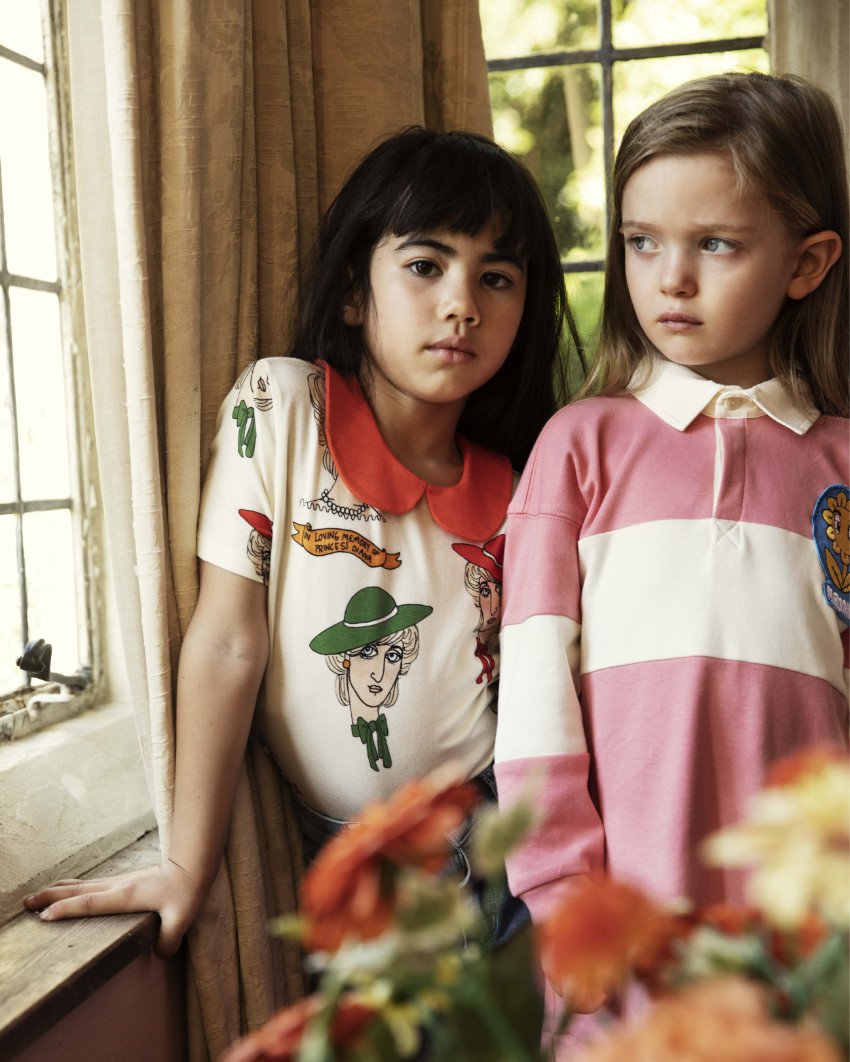 Für die englische Tea Party, den Kindergeburtstag oder Omas 80sten: das T-Shirt im Preppy-Style mit handgezeichnetem Diana-Print