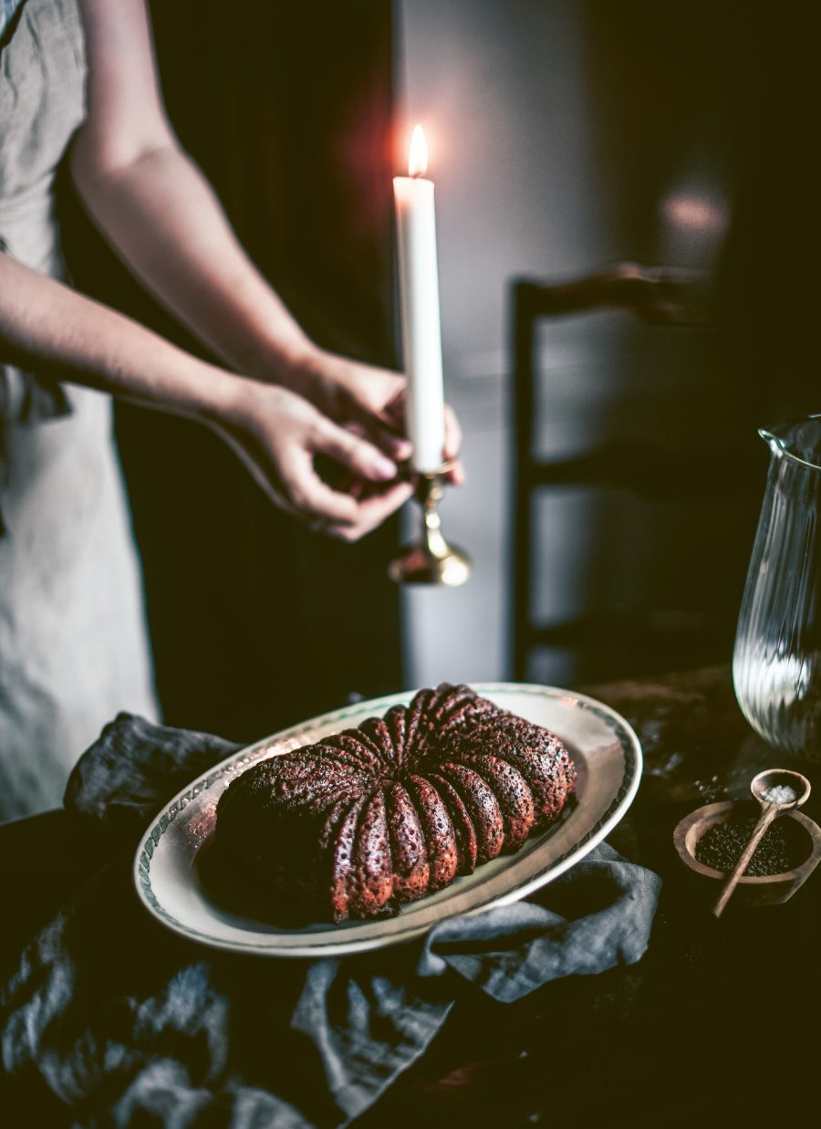 Ein finnischer Klassiker zu Weihnachten: Saaristolaisleipä, das malzig-süße Schärenbrot. Foto © Viola Minerva Virtamo/frechverlag