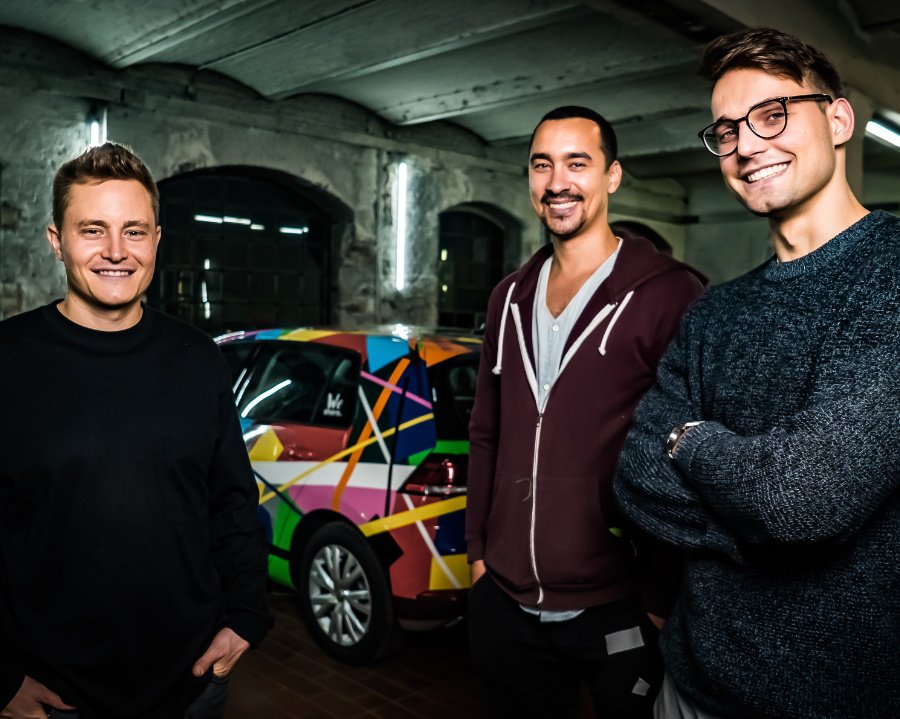 Drei Künstler und ihr elektrisierendes "Art Car" – Streetart in Berlin war noch nie so laut und leise zugleich