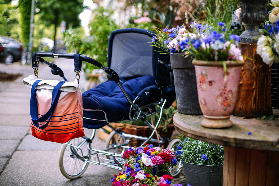 Schön und funktional – die Wickeltasche "new moon" von mara mea, ein brandneues Produkt aus dem Bereich Baby Gear