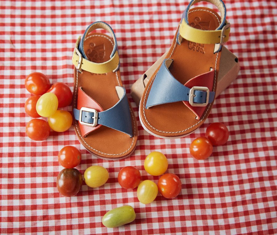 Sommerschuhe für Kinder von YOUNG SOLES: nostalgisch, aber immer knackig wie Cherrytomaten