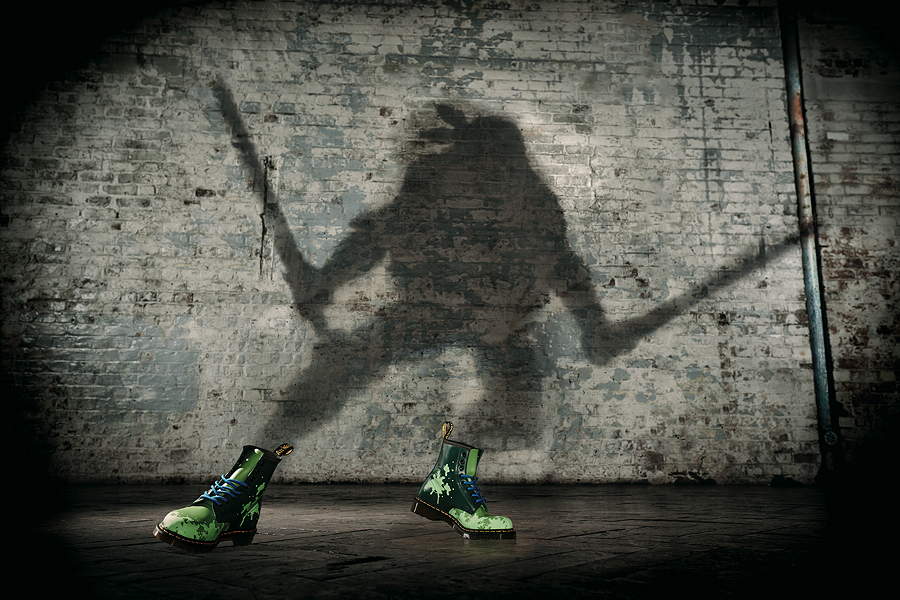 Boots für Kämpfernaturen – auf Stiefel "Leo" prangt seitlich der Schlachtruf "COWABUNGA!"