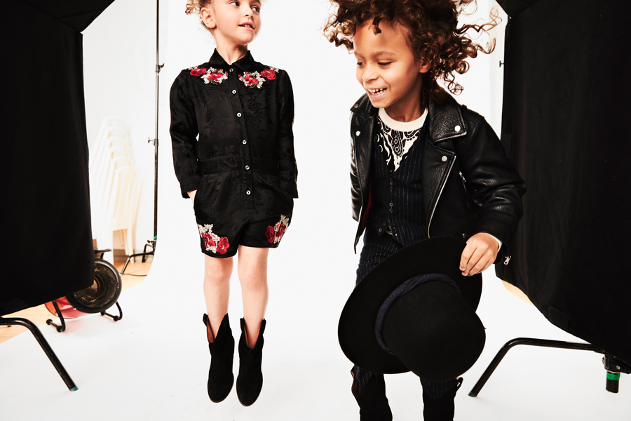 Eine gewisse Rockstar-Attitüde kann man sich in diesen coolen Outfits aus der Studio-Kollektion durchaus erlauben