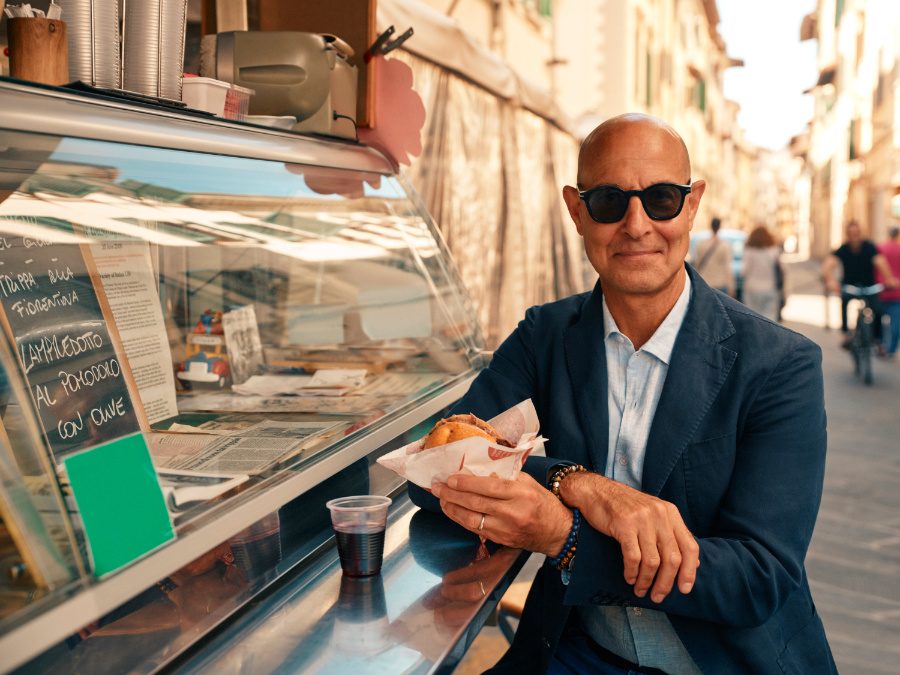 Panino-Premiere für Tucci: In Florenz gönnt sich der Hollywoodstar die Streetfood-Spezialität "Lampredotto" © National Geographic/Matt Holyoak