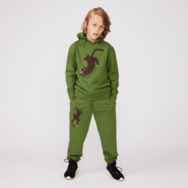 05-s1-greenpeace-magazin-wildlife-tracksuit