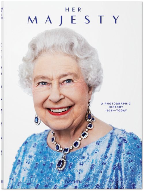 Liz mal lustig: Porträt von David Bailey zum "Sapphire Jubilee" © TASCHEN