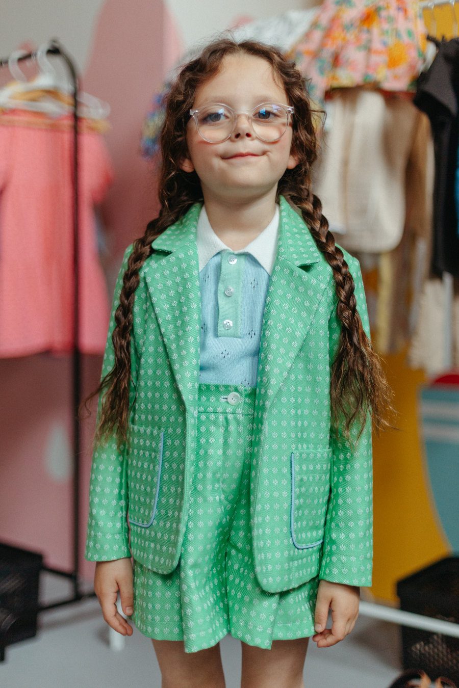 Power Dressing in Pastell: Die Retro-Entwürfe von PAADE MODE erinnern an die Ästhetik Wes Andersons © Marta Logina