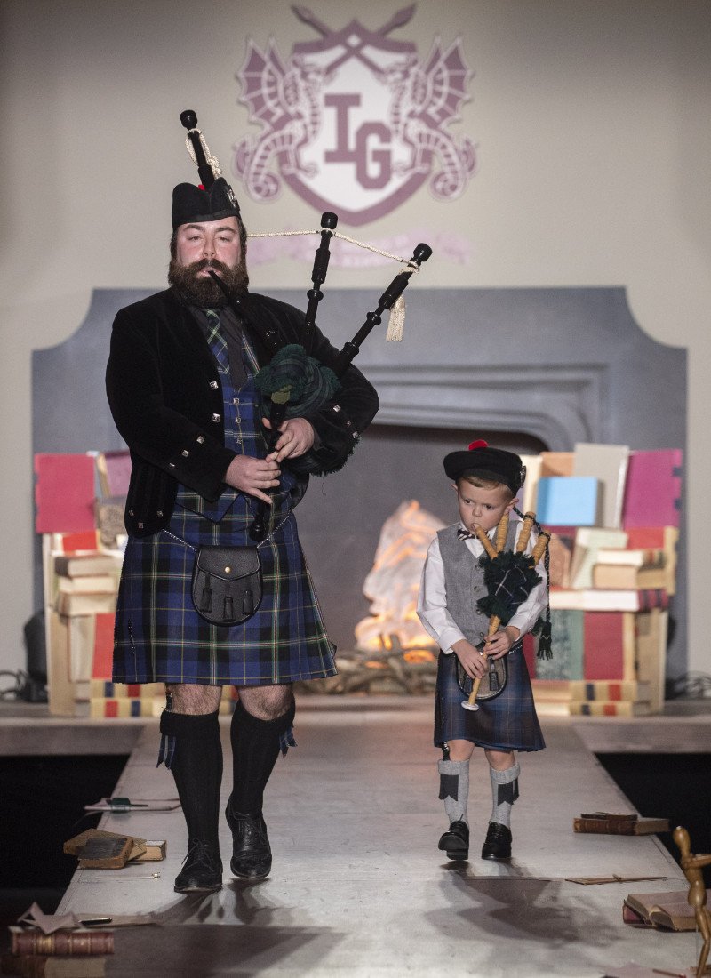 Die Dudelsack Mini-Me Einlage war eines der vielen Highlights auf der IL GUFO Runway Show