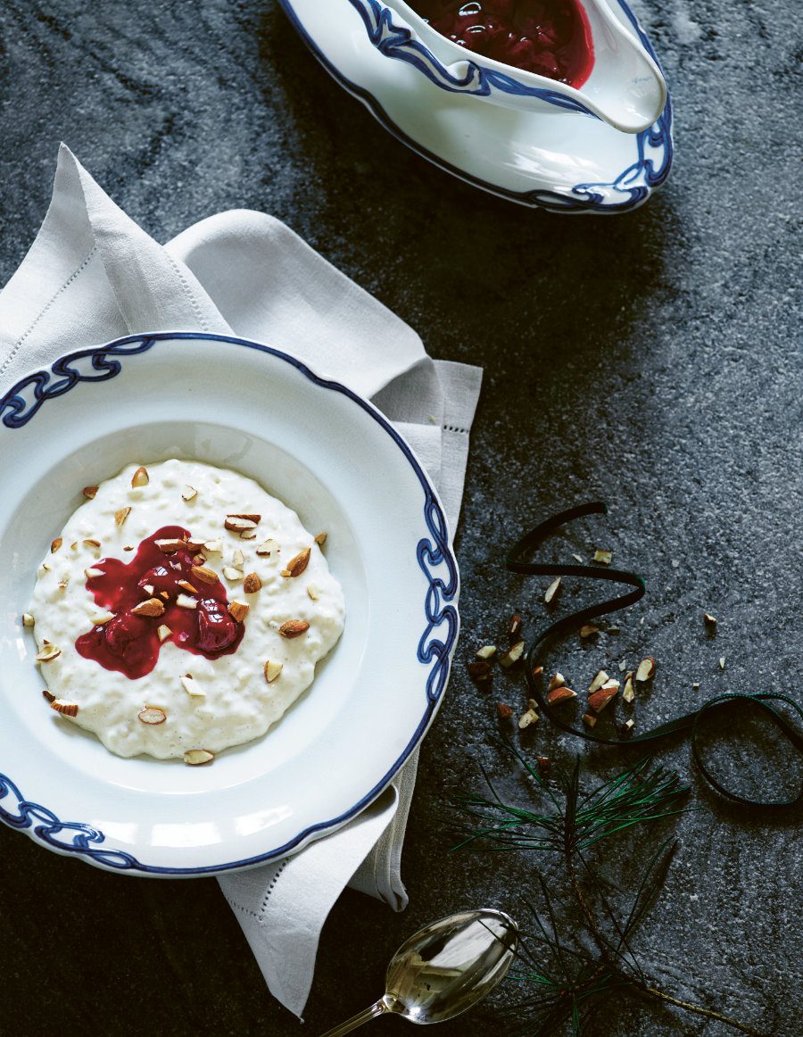 Das Weihnachtsdessert "Risengrød" serviert Familie Gether schon am "Lillejuleaften", den 23. Dezember © Mikkel Adsbøl/frechverlag