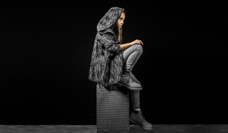 Coole Wohlfühlmode für den Winter 2016 – das Spider Cardigan mit übergroßer Kapuze aus der "Stardust" Kollektion von Cavalier