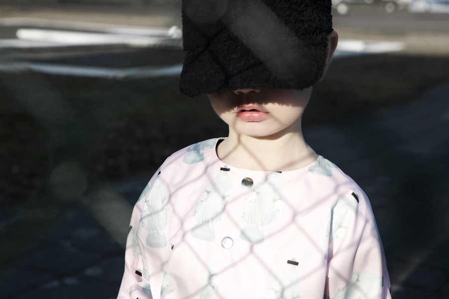 s05-maedchen-detail-blouson